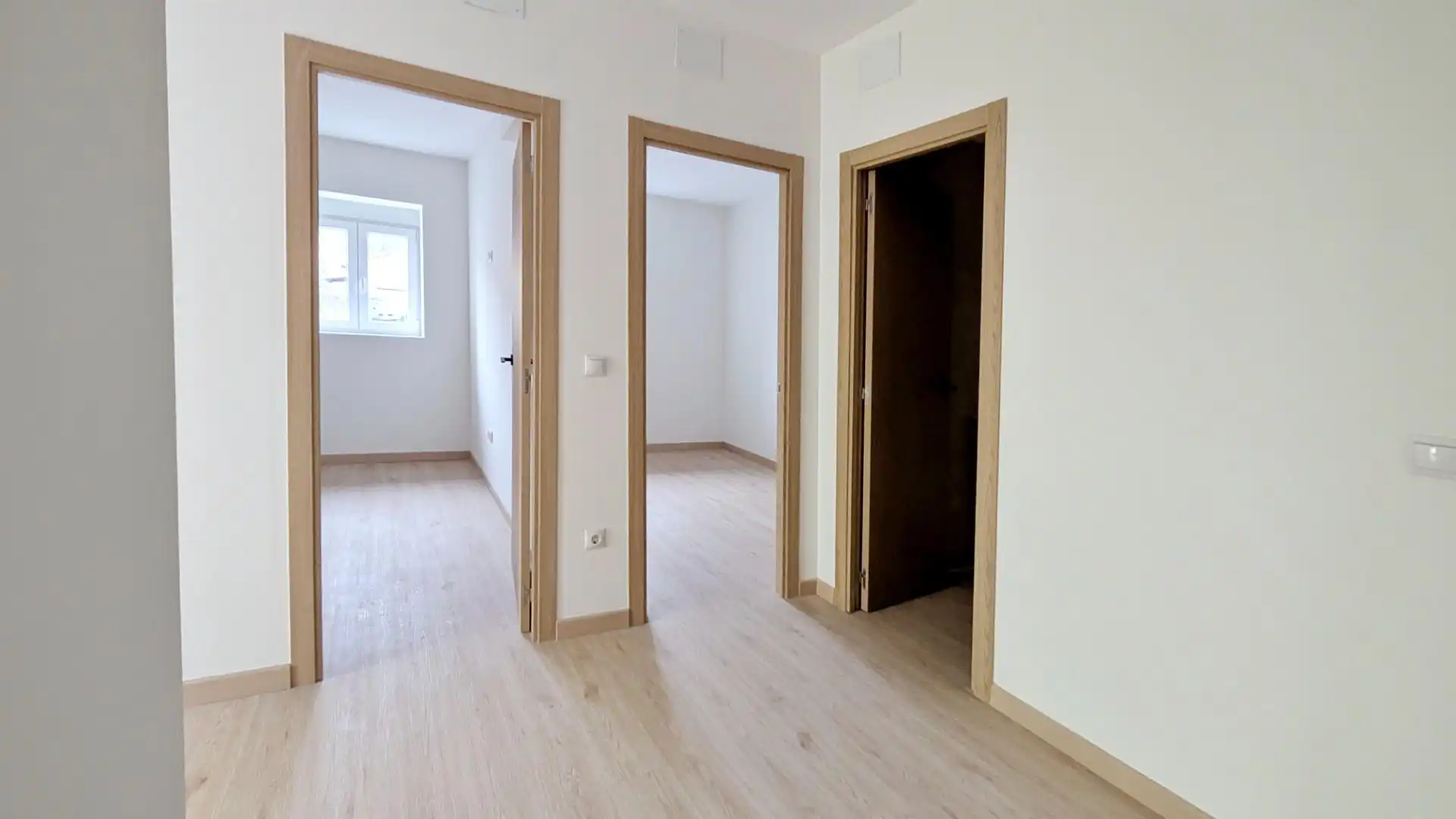 Piso en venta en Torrelavega  con Parquet y Terraza