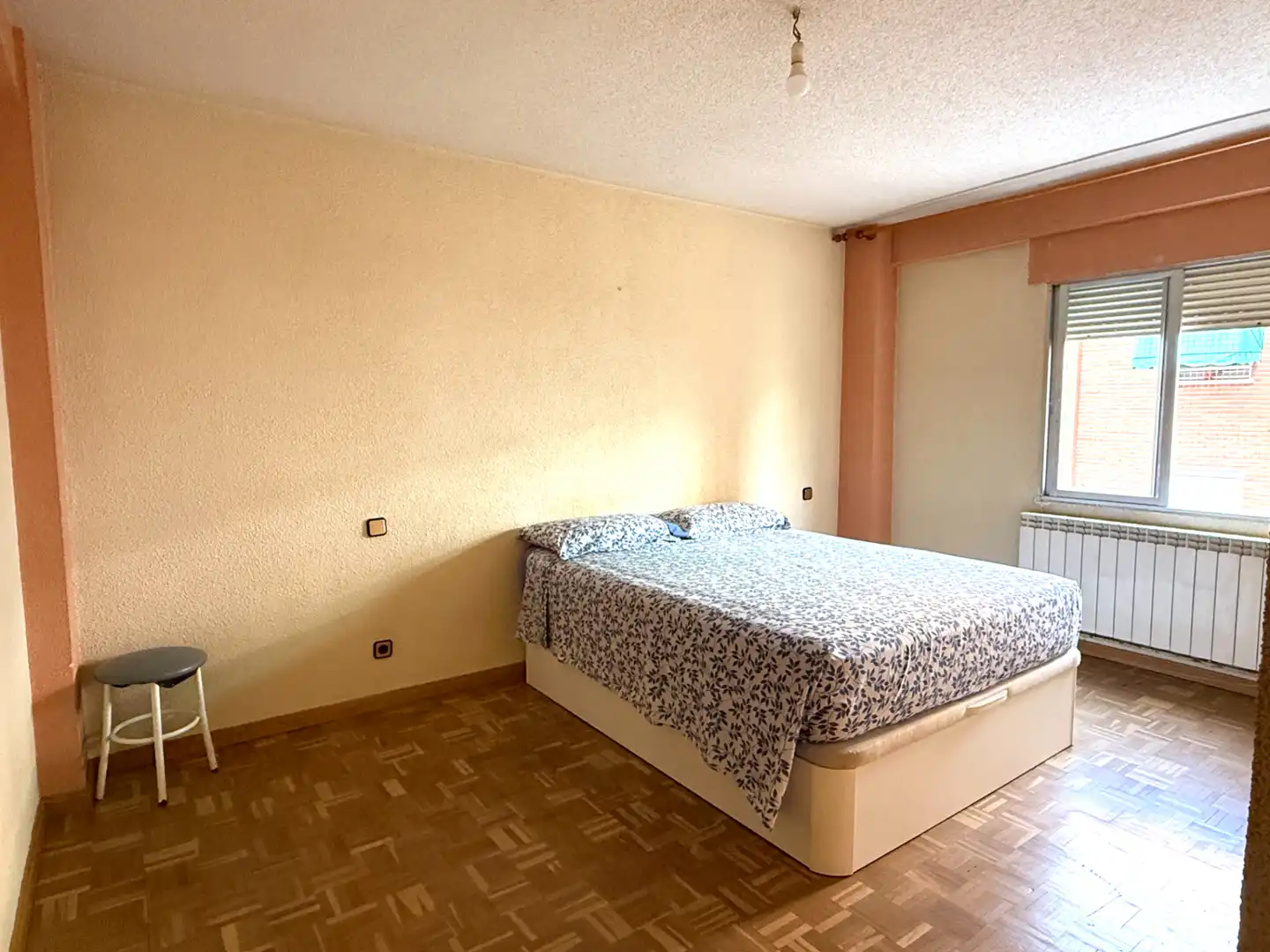 Habitación de Piso en venta en Alcorcón con Aire acondicionado, Calefacción y Parquet