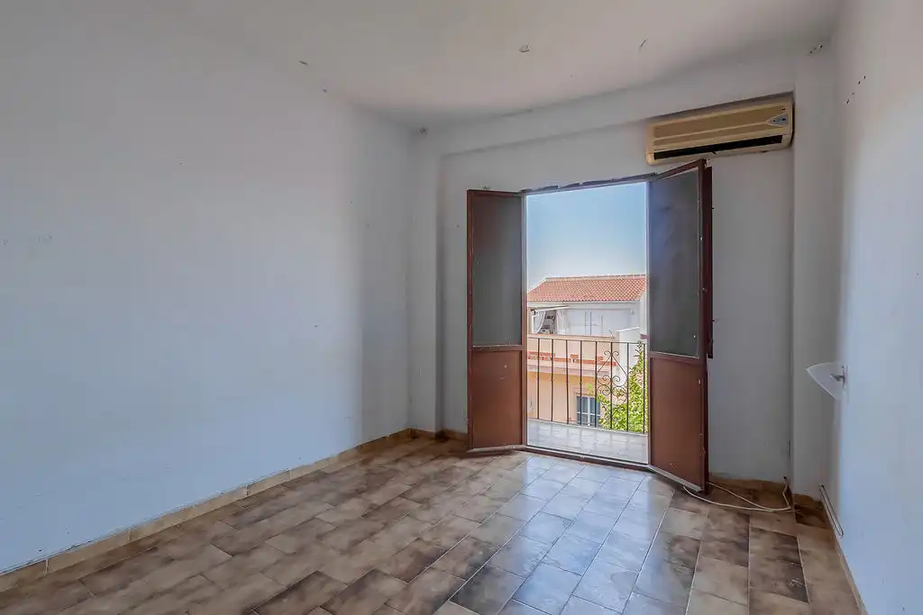 Habitación de Casa adosada en venta en Alameda