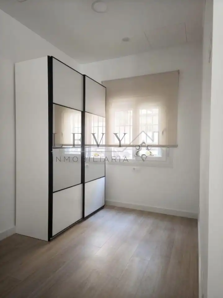 Habitación de Piso de alquiler en Málaga con Calefacción y Amueblado