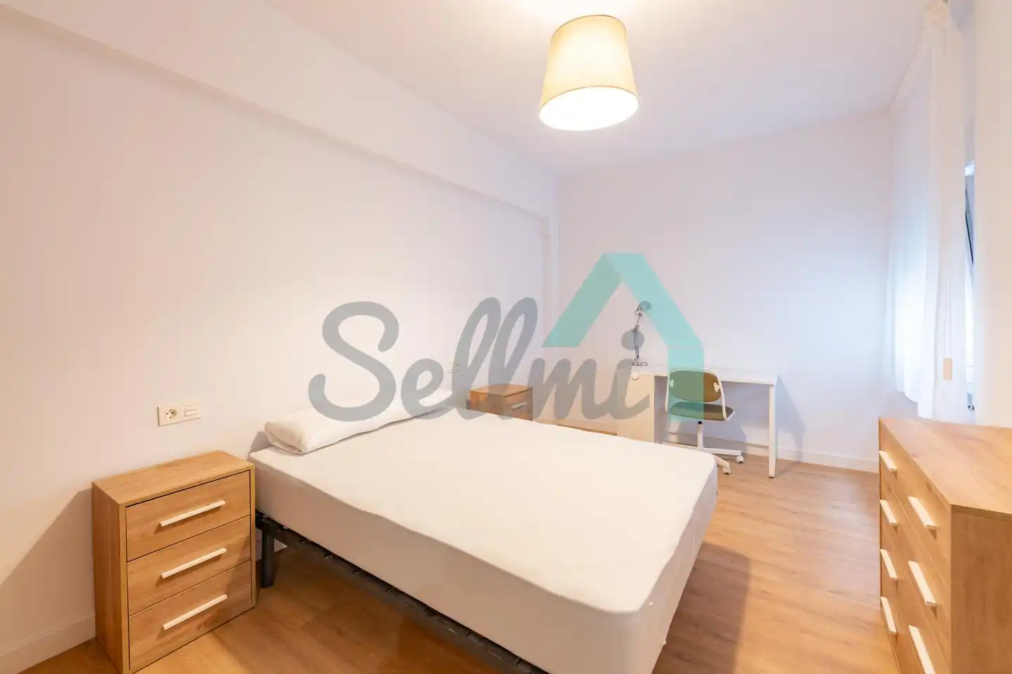 Flat for rent in De Gloria Fuertes, Masip