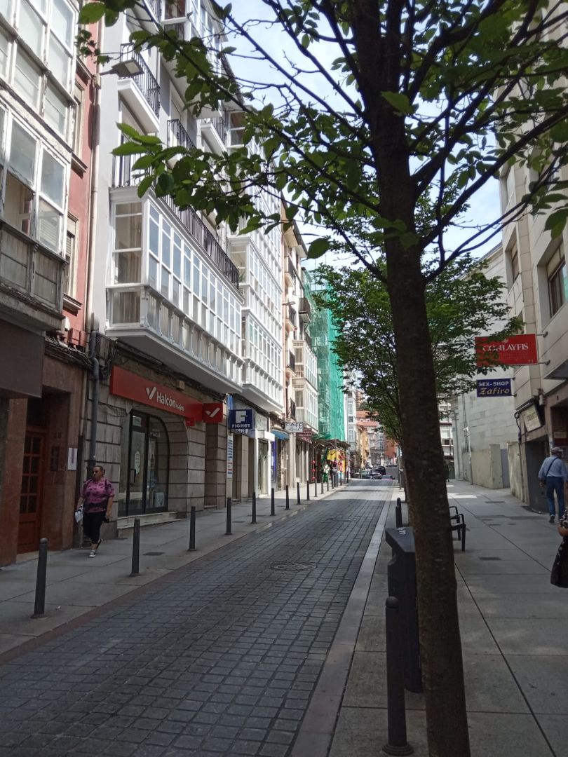 Vista exterior de Pis en venda en Santander