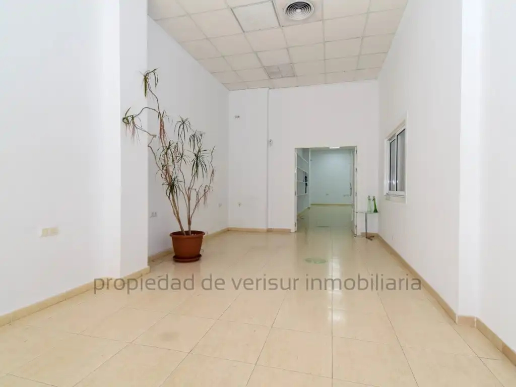 Local comercial de lloguer a Casco Antiguo