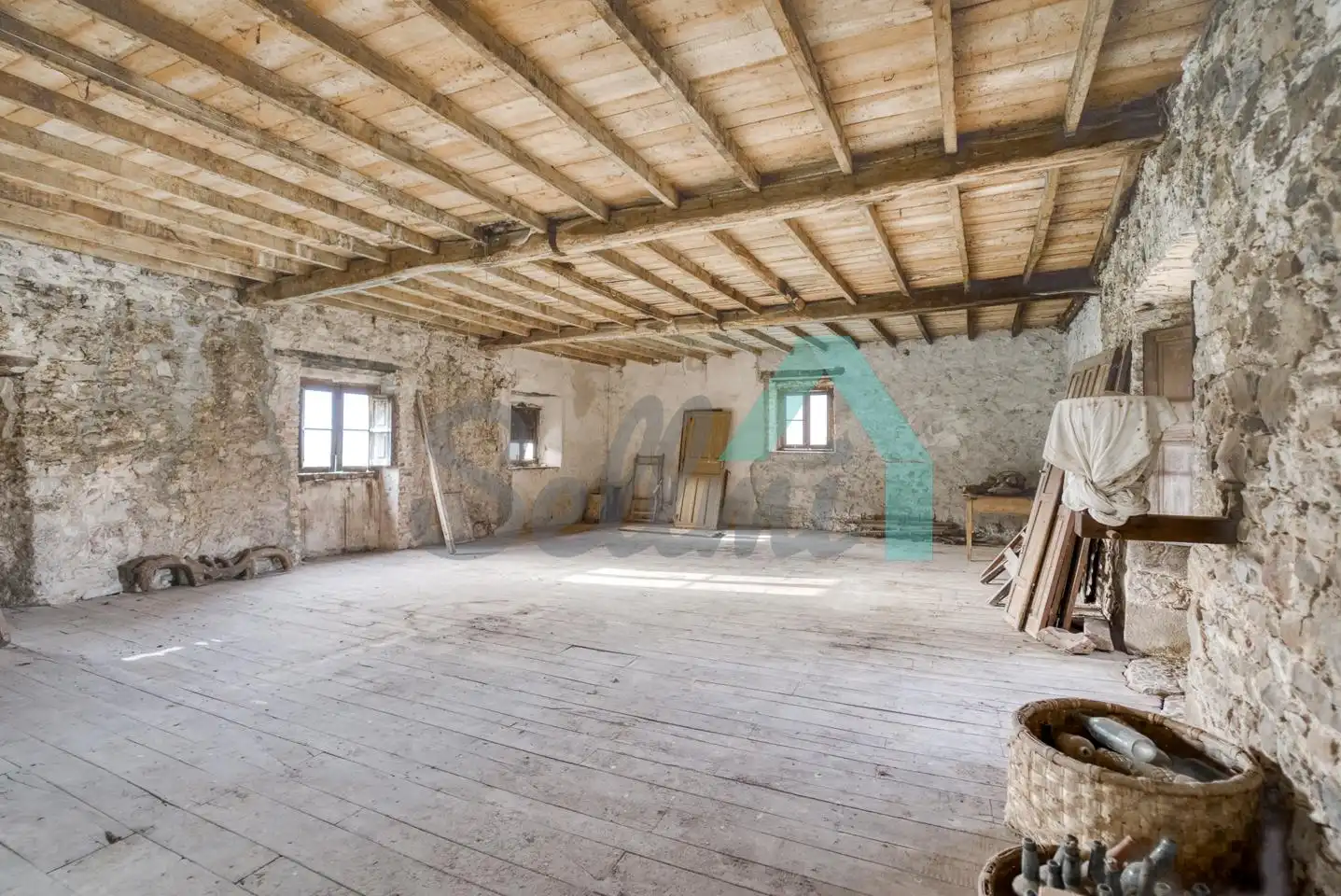 Casa o xalet en venda a Llamas, Salas