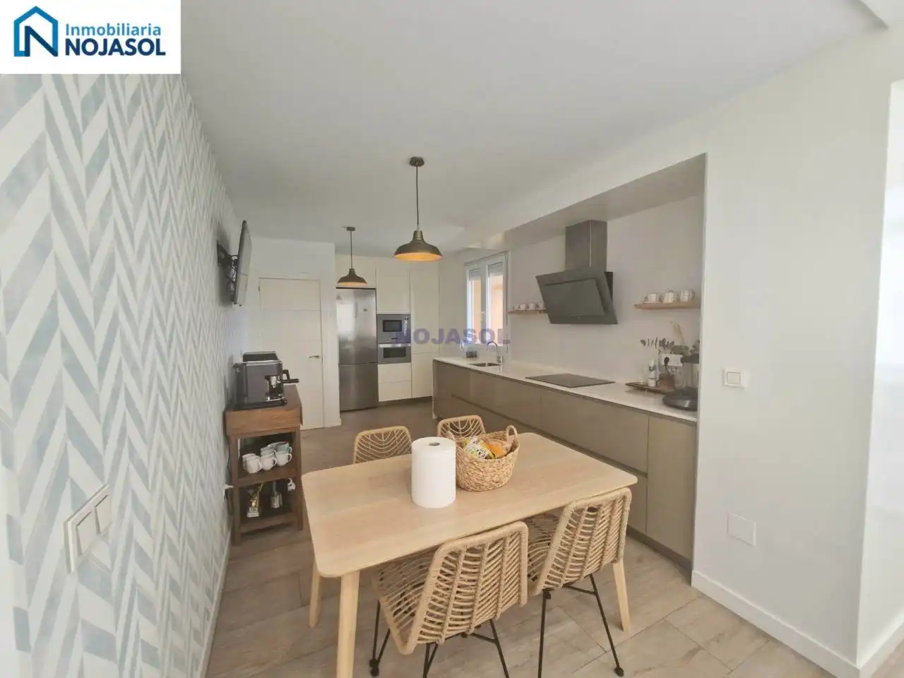 Cocina de Piso en venta en Noja con Calefacción, Terraza y Balcón
