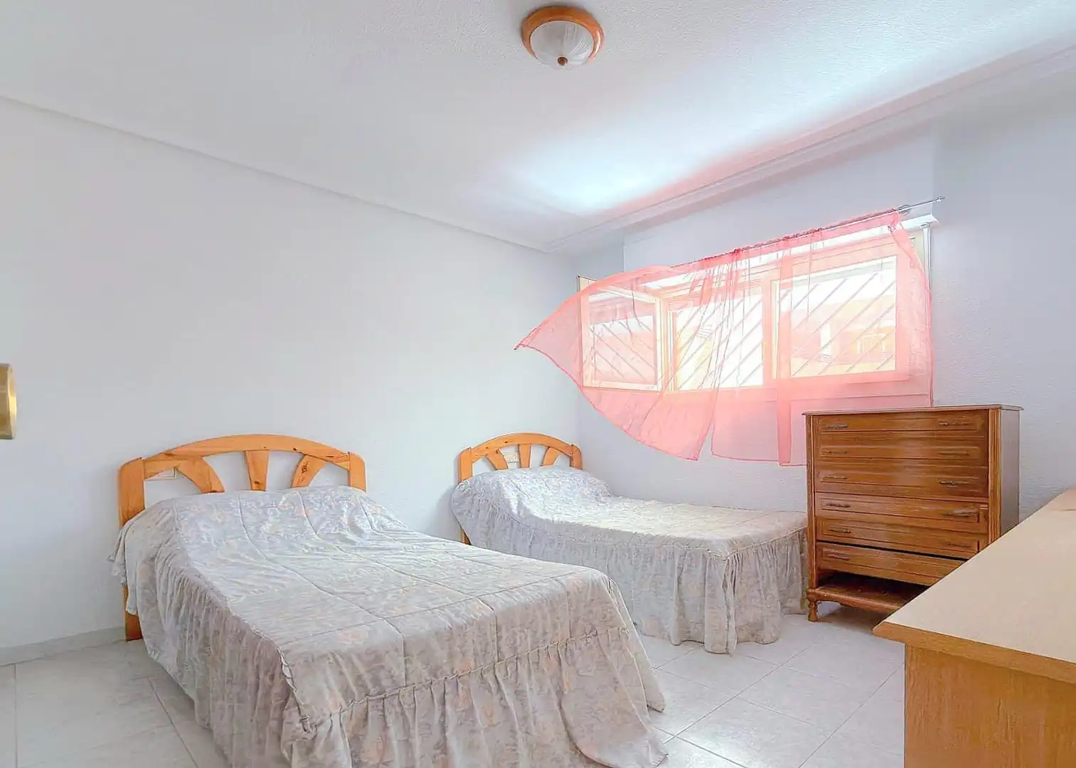 Schlafzimmer von Wohnungen zum Verkauf in Torrevieja mit Terrasse, Möbliert und Gemeinschaftspool