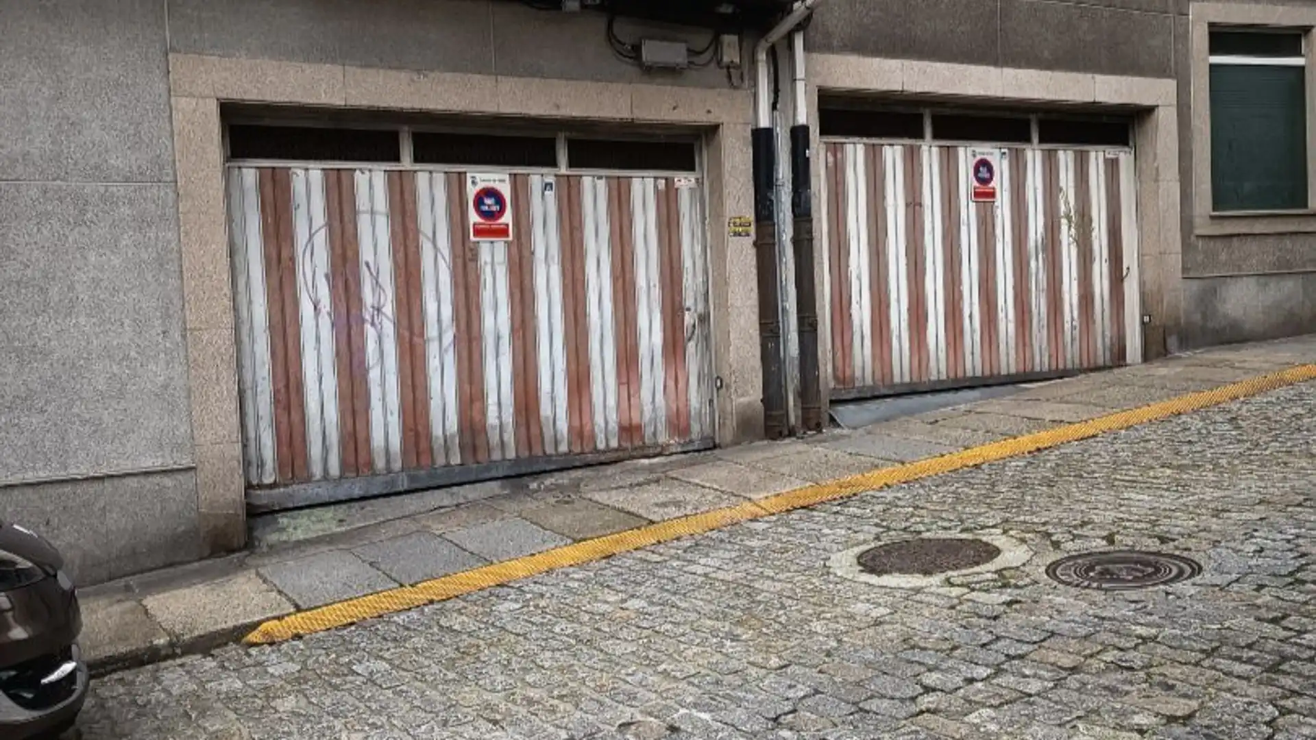 Parking of Garage for rent in Ferrol