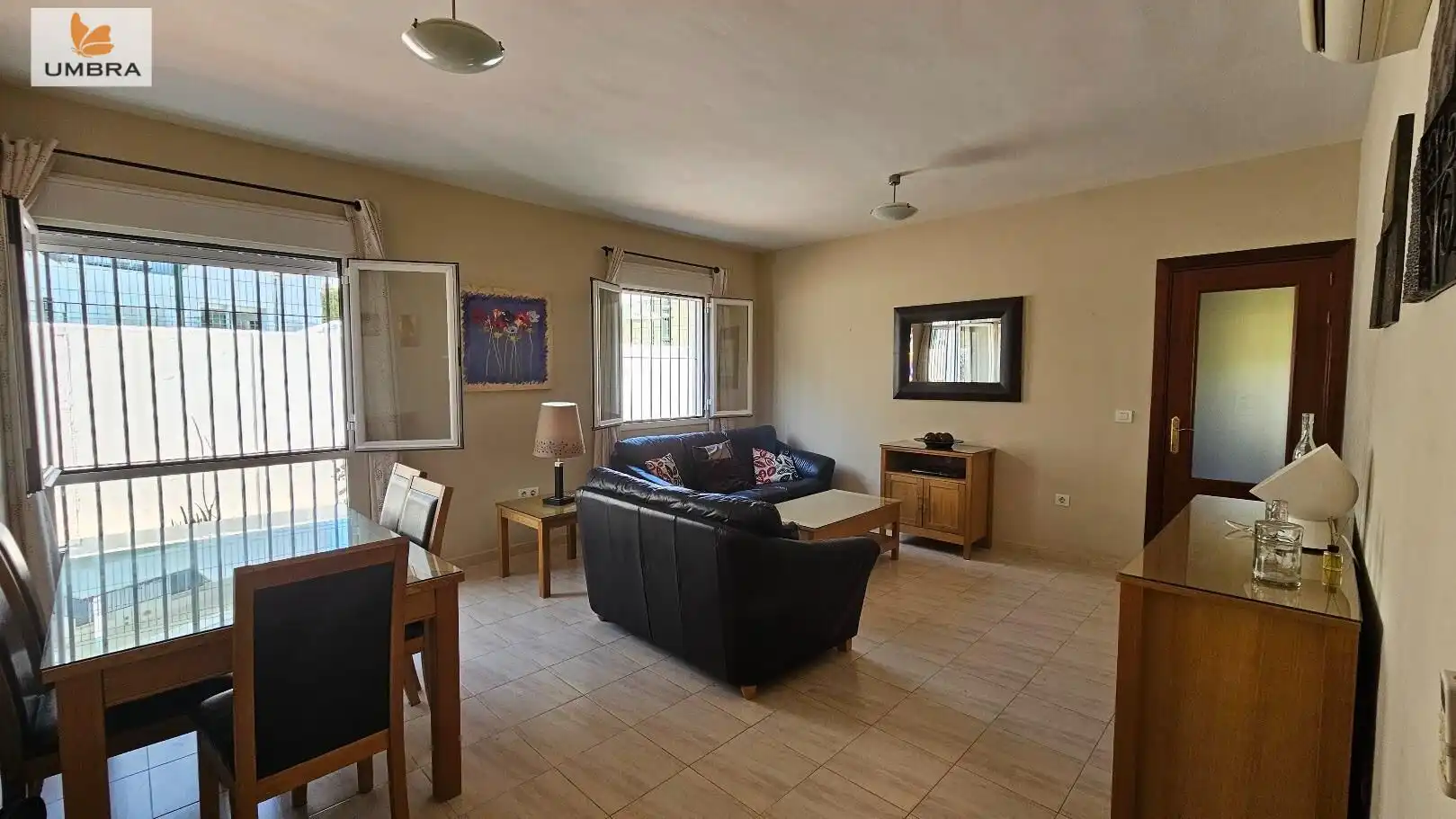 Sala de estar de Piso en venta en Arcos de la Frontera con Aire acondicionado, Calefacción y Jardín privado