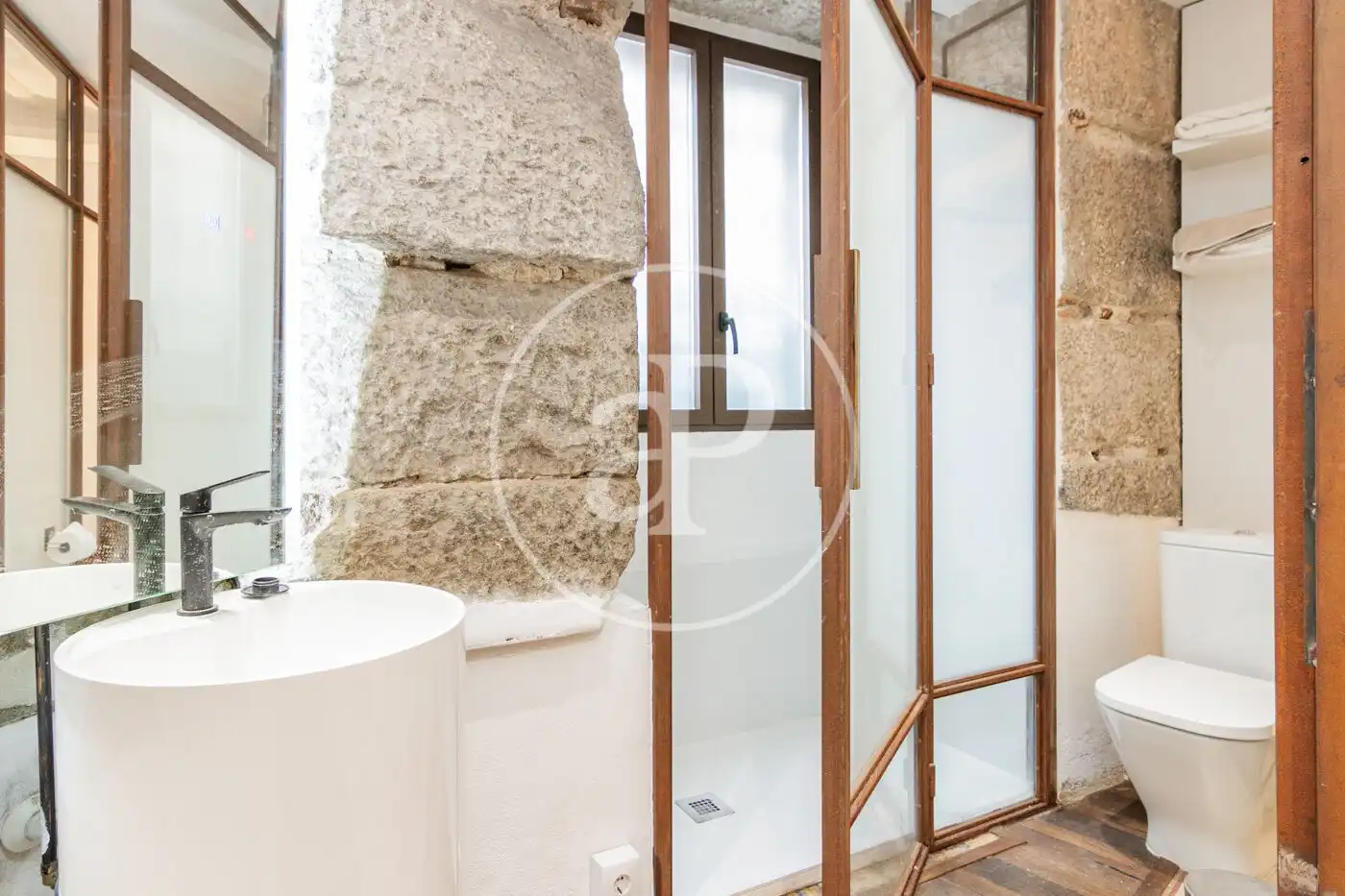 Bathroom of Flat for sale in Madrid  with Heating and Furnished
