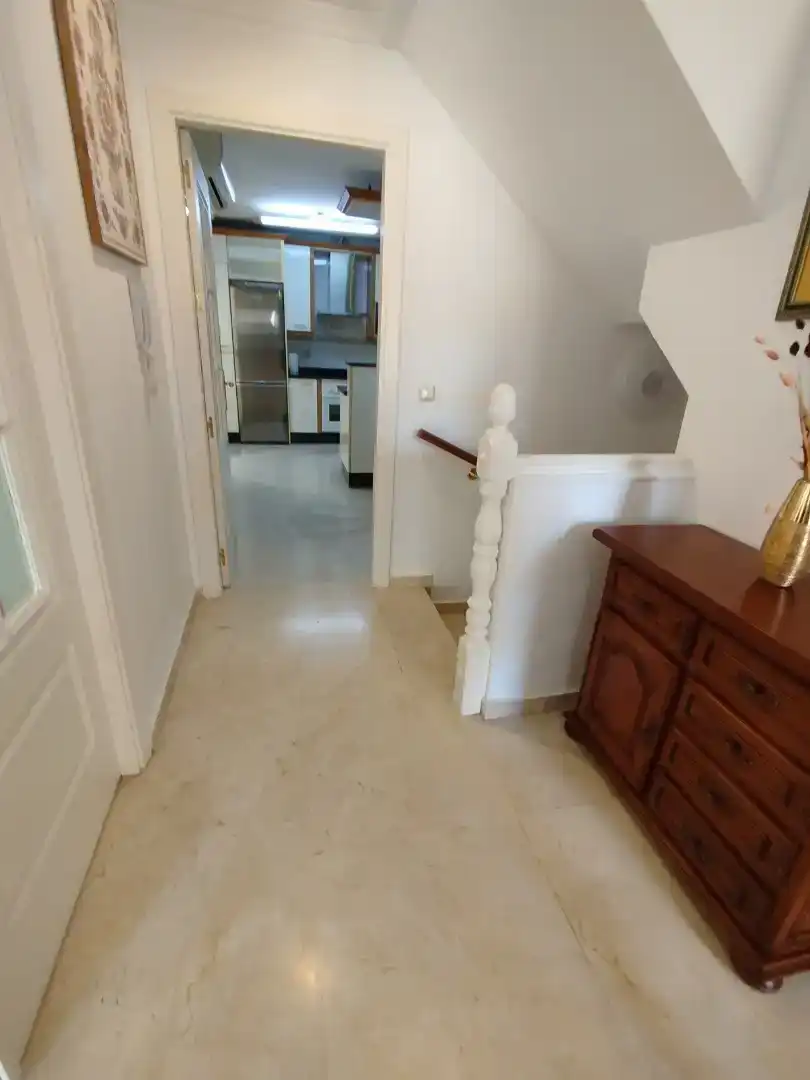 Casa o xalet en venda en  Melilla Capital amb Aire condicionat, Piscina i Balcó