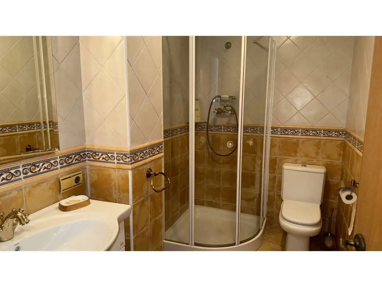 Bathroom of Houses for sale in Urdiain  with Heating, Private garden and Terrace