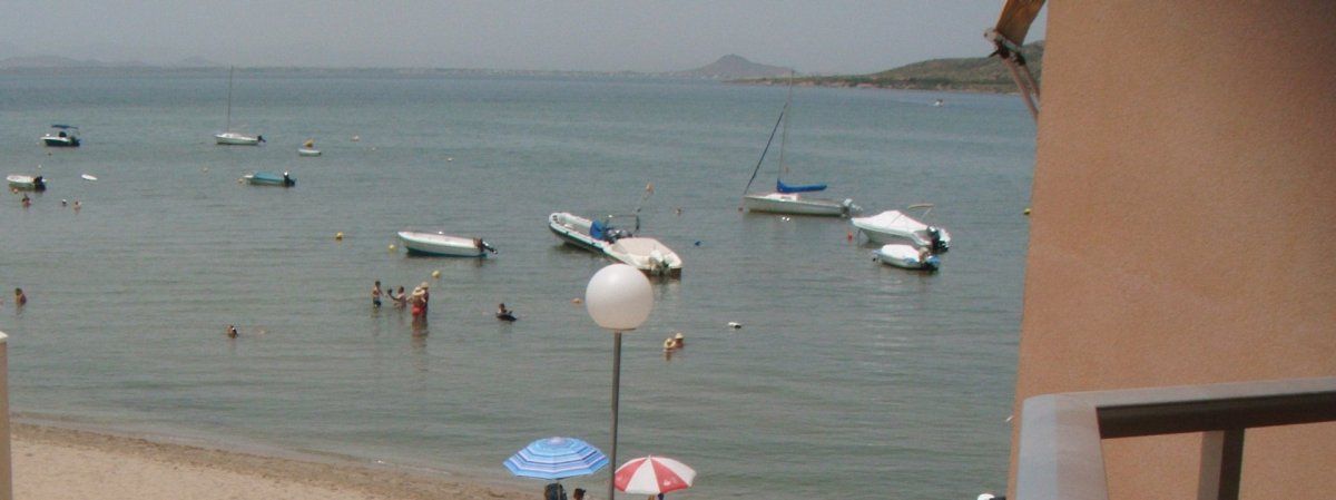 Flat to rent in Cartagena  with Air Conditioner and Balcony