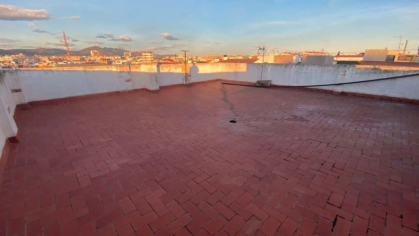Terrassa de Casa o xalet en venda en Castellón de la Plana / Castelló de la Plana amb Terrassa, Rentadora i Balcó
