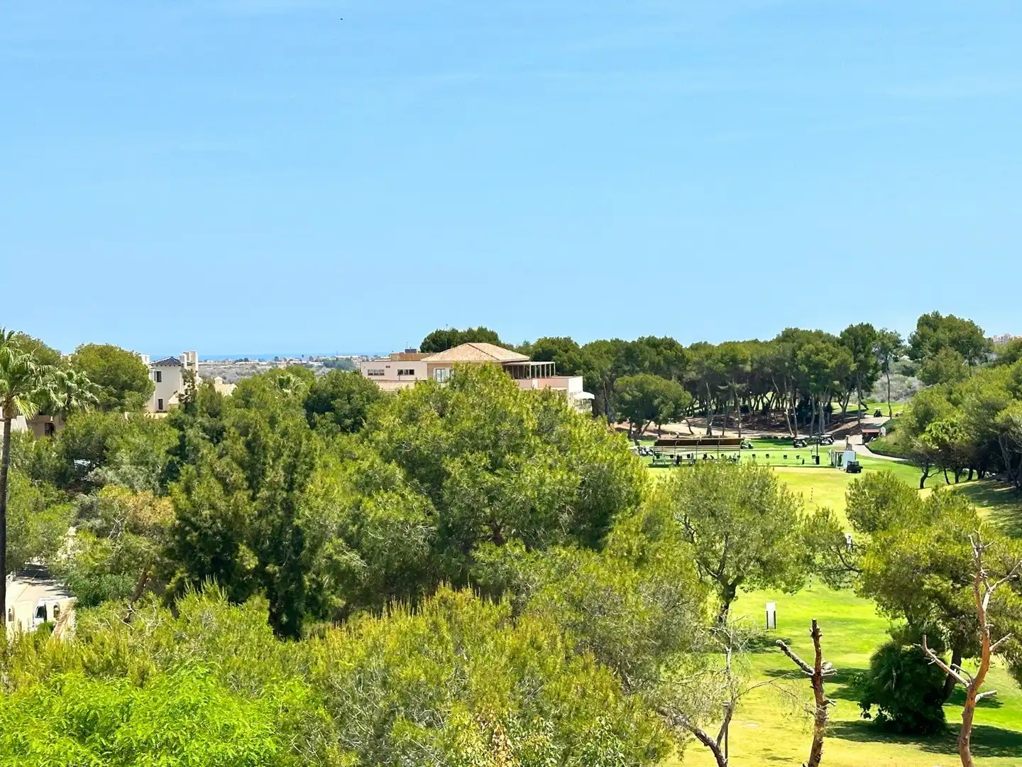 Vista exterior de Casa o xalet en venda en Orihuela amb Calefacció, Piscina i Moblat