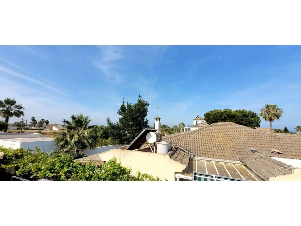 Exterior view of Houses for sale in Sanlúcar de Barrameda  with Air Conditioner and Terrace