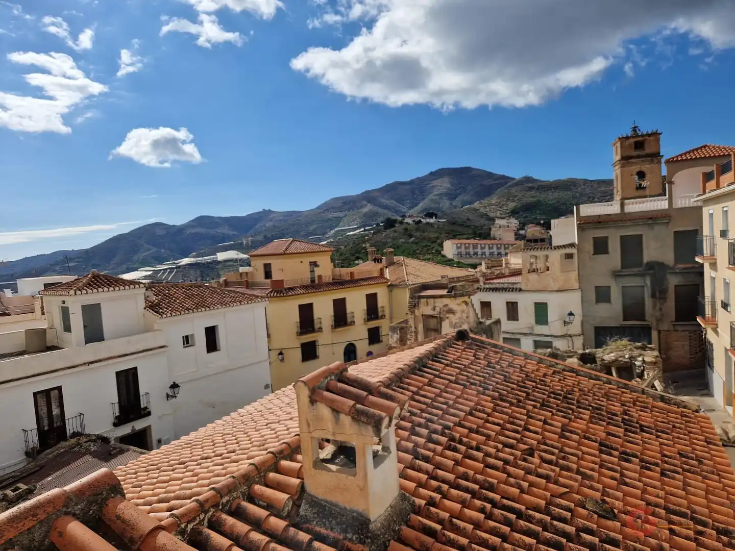 Casa con terrazza in vendita a Ítrabo