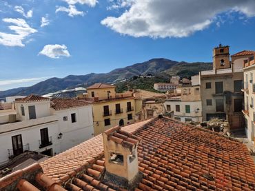 Casa amb balcó en venda a Ítrabo