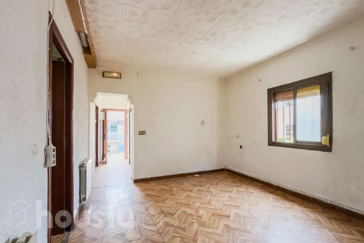 Houses for sale in Santa Coloma de Gramenet  with Heating, Private garden and Terrace