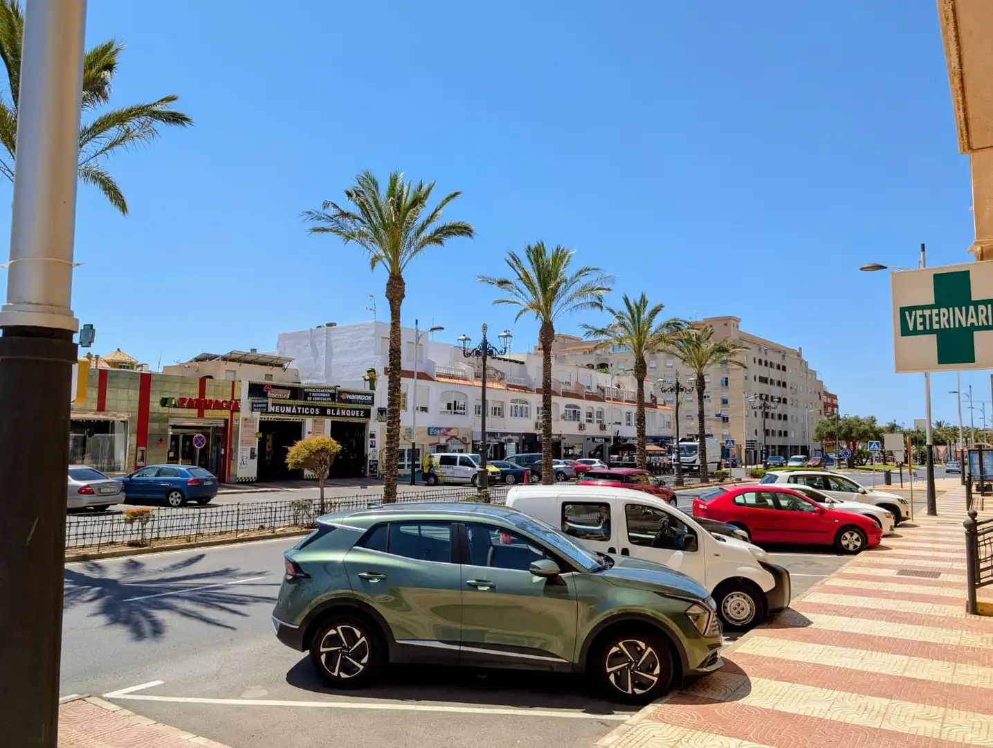 Exterior view of Detached homes for sale in Roquetas de Mar  with Terrace, Furnished and Balcony