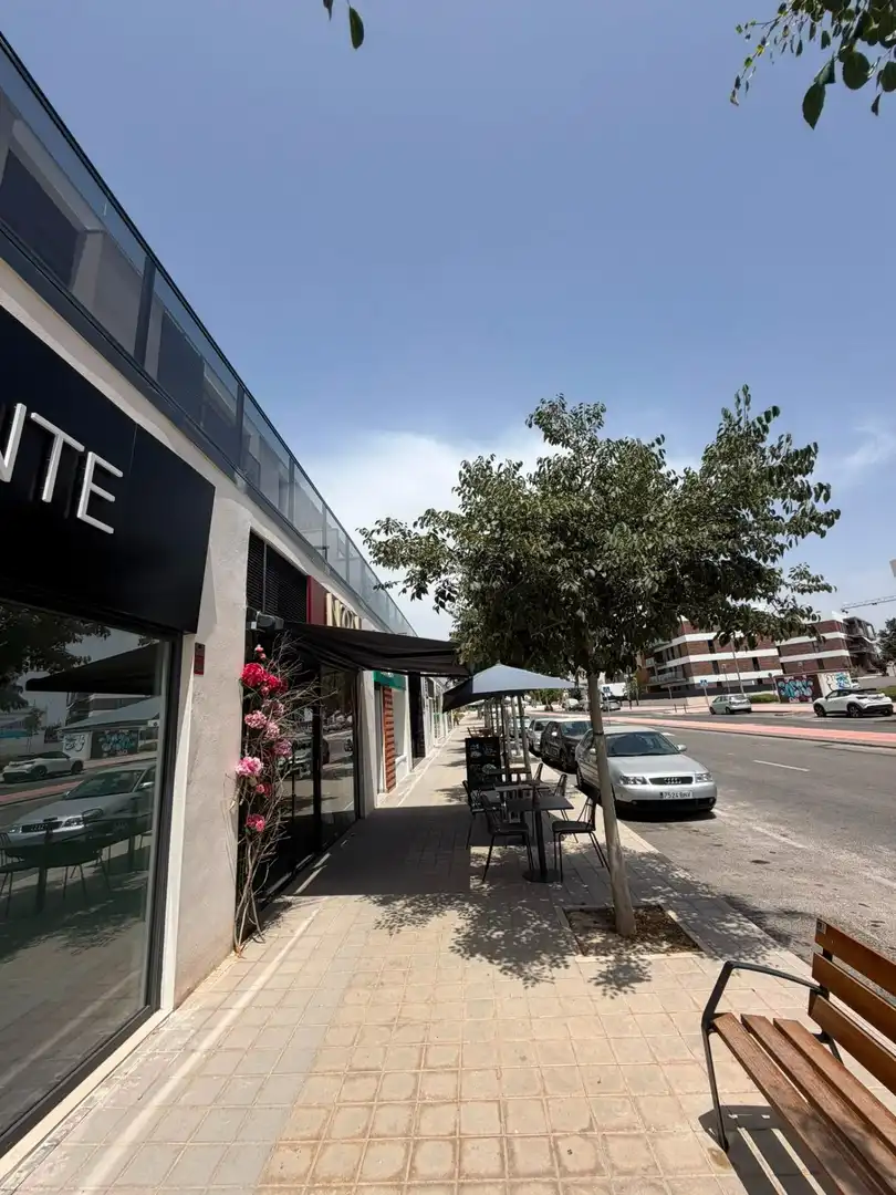 Local comercial en venda a Bellavista - Capiscol - Frank Espinós