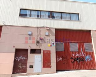 Vista exterior de Nau industrial en venda en Sabadell