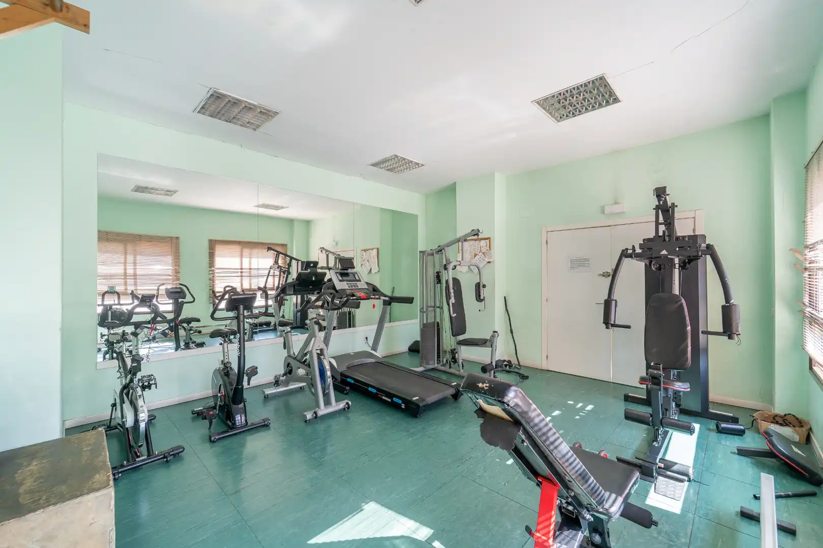 Flat for sale in Madrid  with Air Conditioner, Heating and Storage room