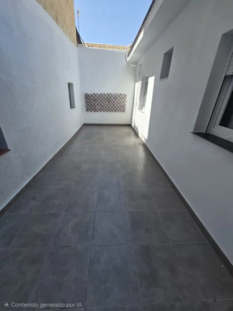 Casa o xalet en venda en La Zubia amb Aire condicionat i Jardí privat