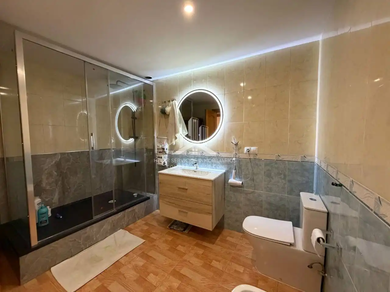 Bany de Apartament en venda en Vila-real amb Parquet, Terrassa i Traster