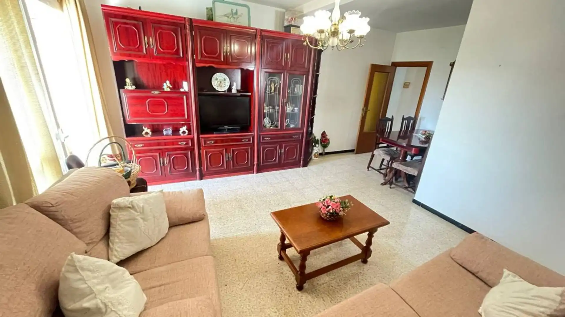 Living room of Flat for sale in Estepona  with Terrace and Furnished