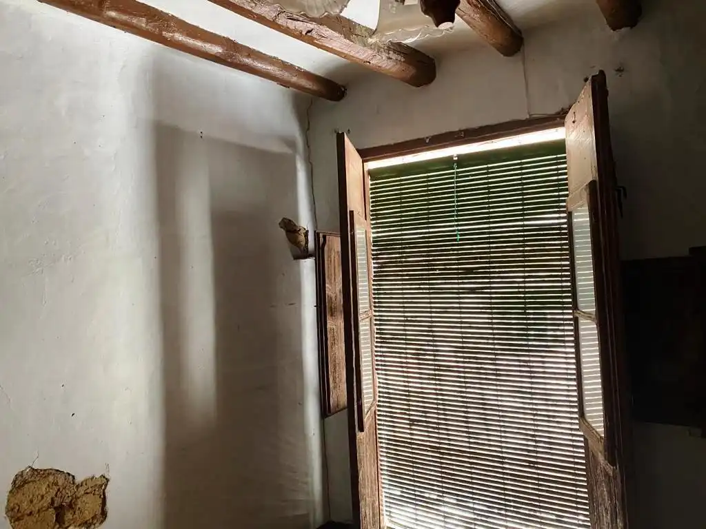 Houses for sale in Barbuñales  with Terrace and Balcony