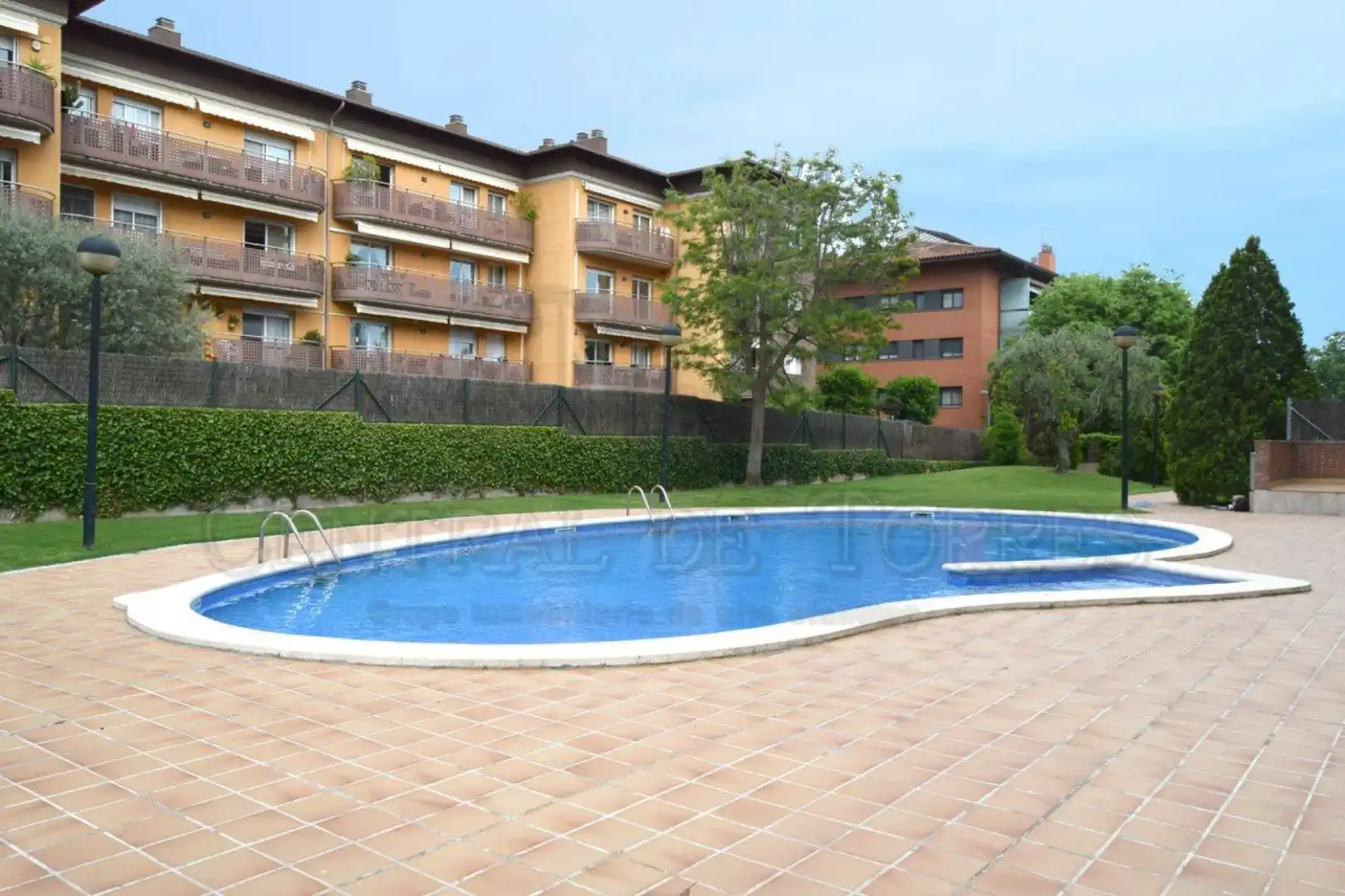Swimming pool of Flat for sale in Sant Cugat del Vallès  with Air Conditioner, Heating and Parquet flooring