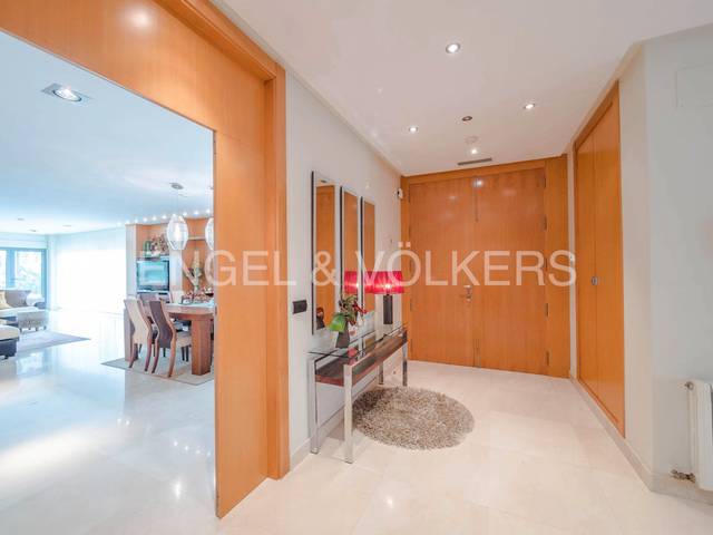 Casa-chalet en Venta en Calle Enric Valor en Alicante Golf