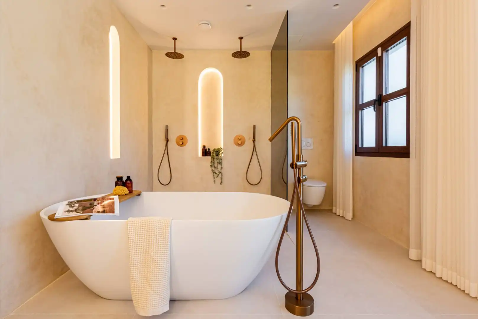 Baño de Casa adosada en venta en Marbella con Aire acondicionado, Jardín privado y Terraza