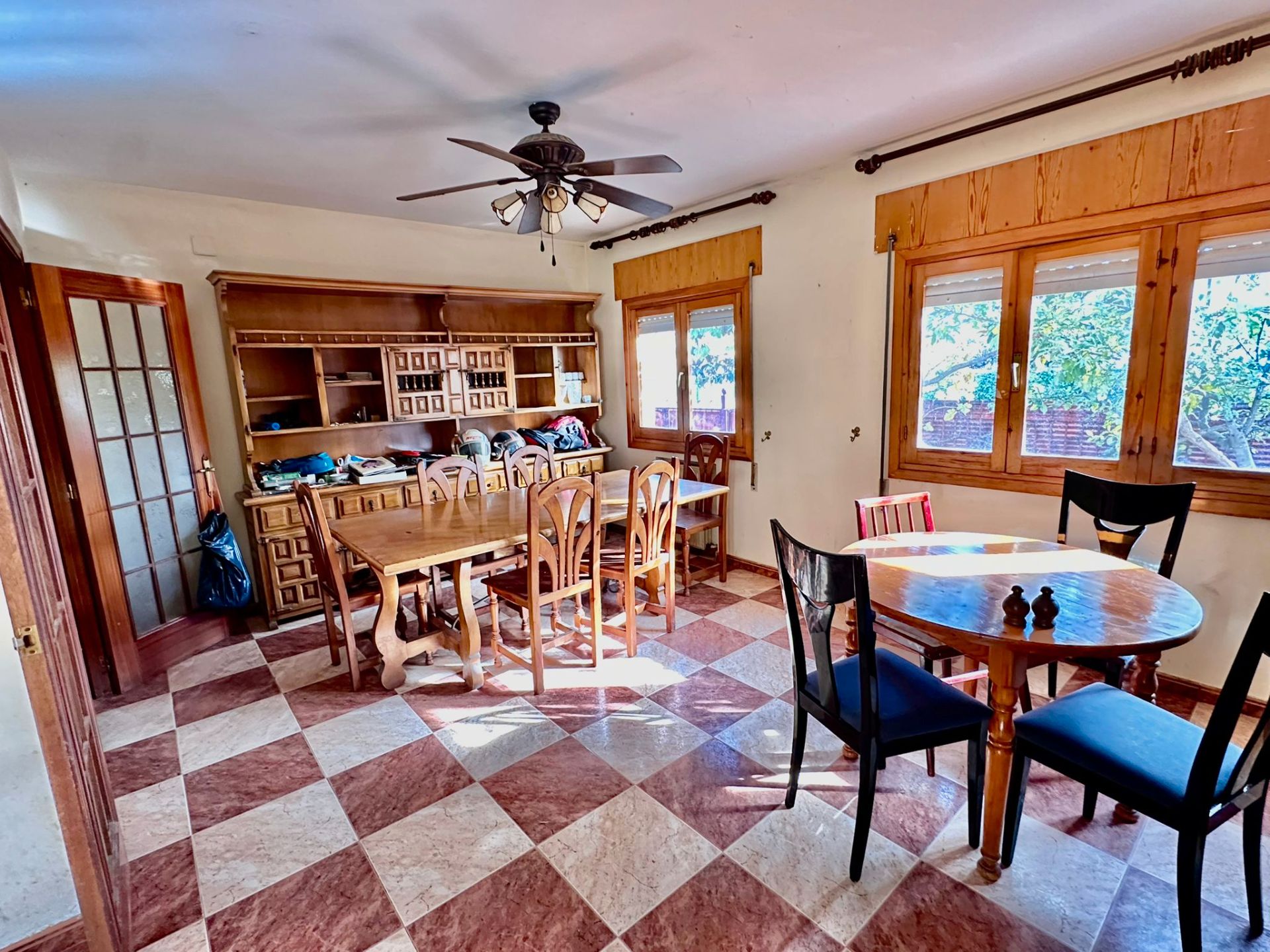 Menjador de Casa o xalet en venda en Azuqueca de Henares amb Jardí privat i Piscina