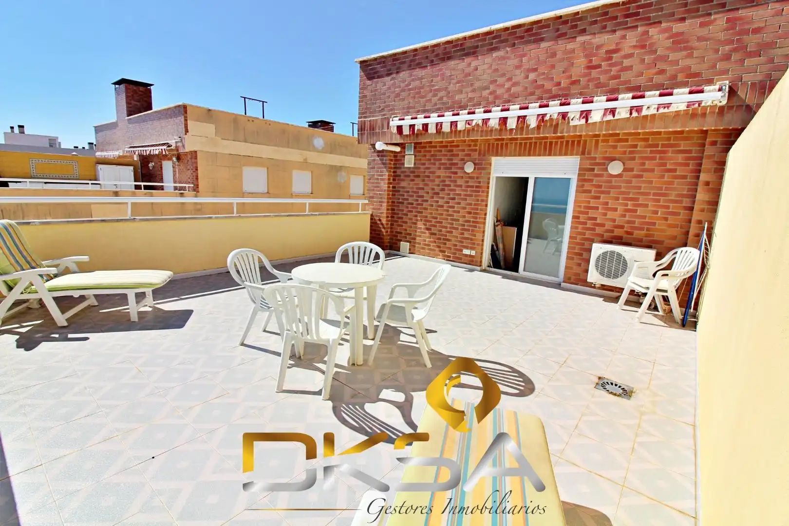 Apartment with pool for sale in Calle AMPLARIES, imagen 6
