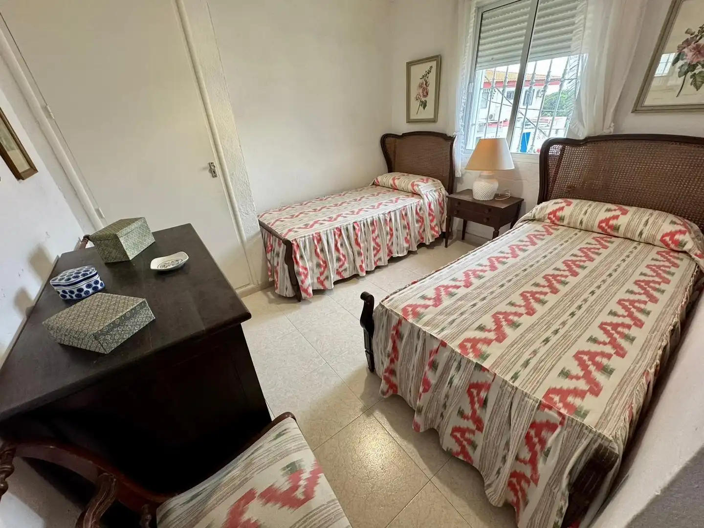 Habitación de Casa adosada en venta en Punta Umbría con Terraza, Amueblado y Balcón