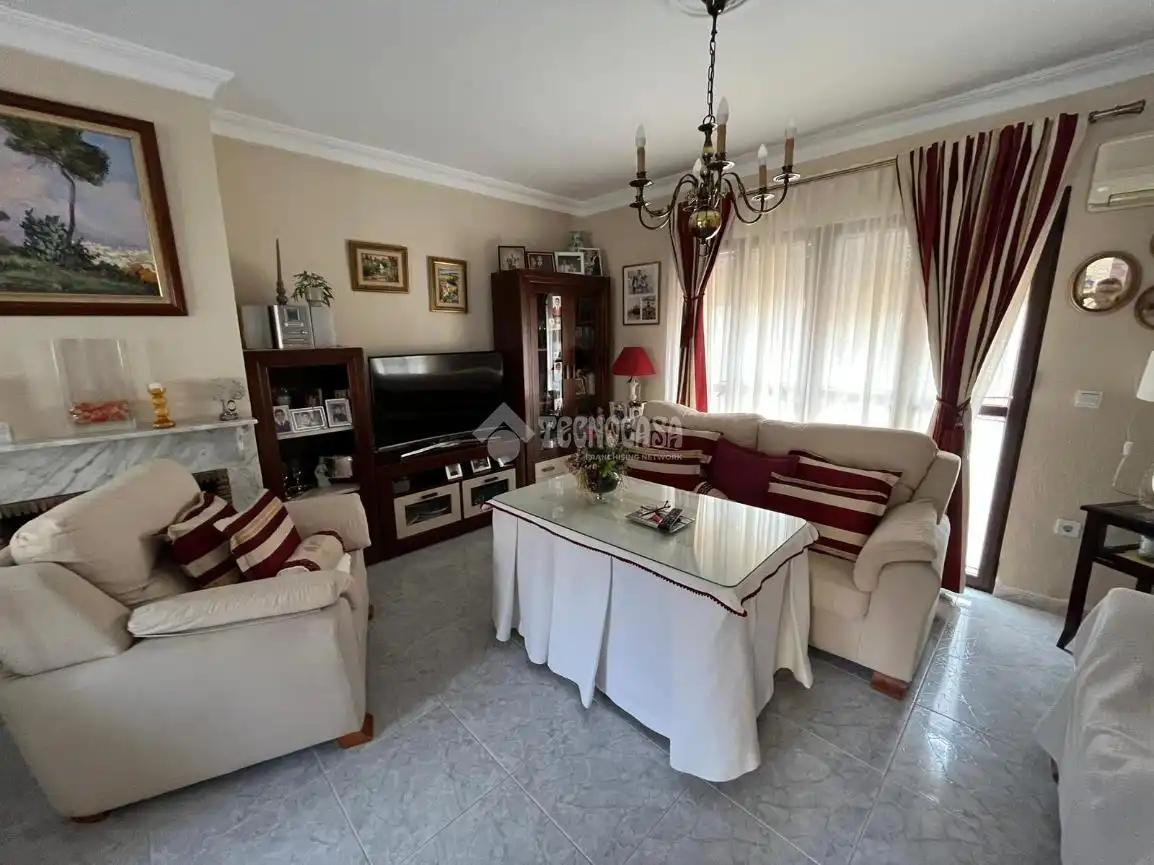 Living room of Detached homes for sale in Alcalá de Guadaira  with Air Conditioner, Heating and Balcony