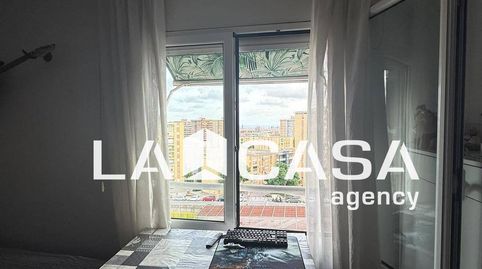 Foto 2 de Piso en venta en Canyelles, Barcelona Capital