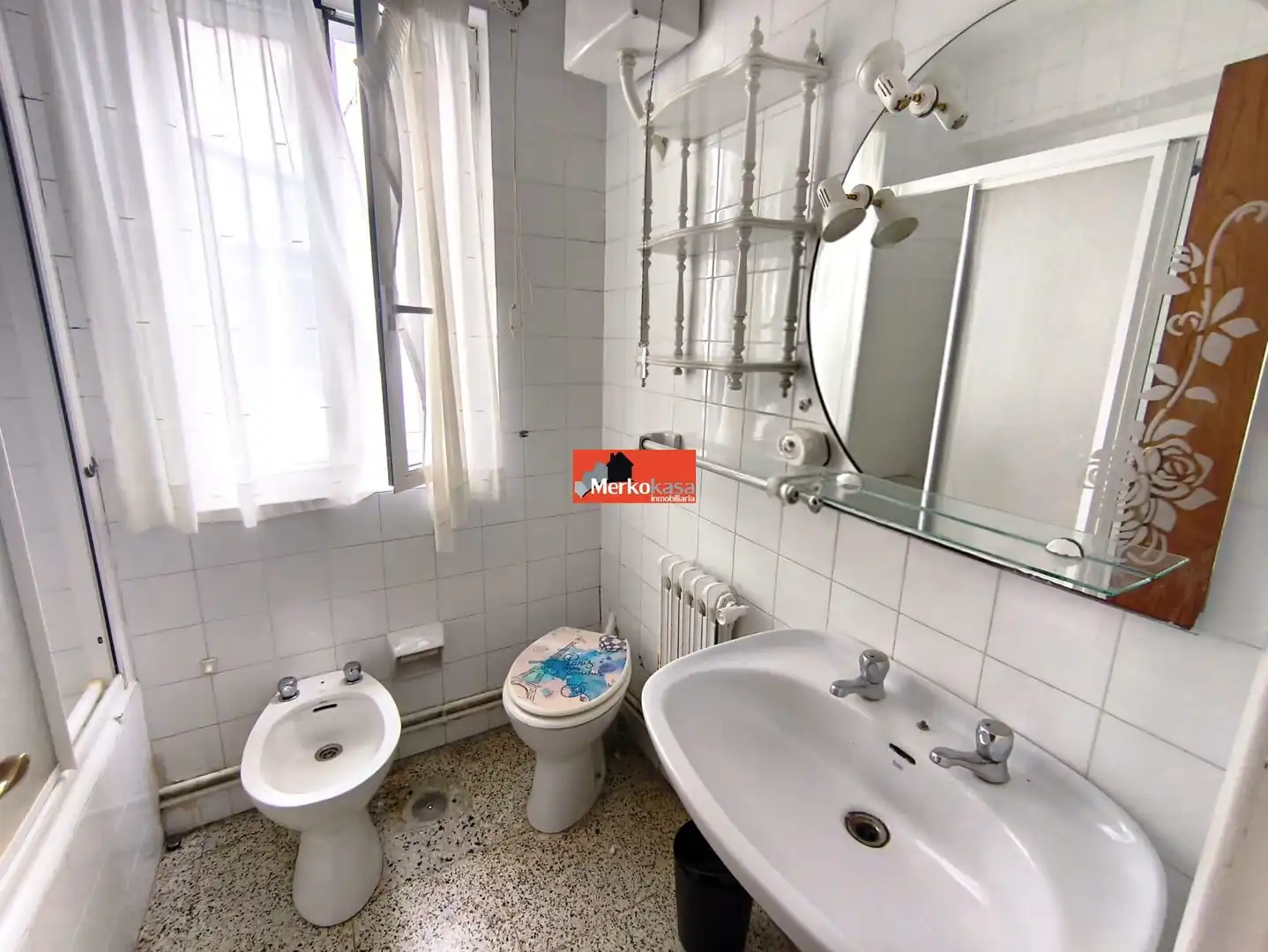 Badezimmer von Wohnung zur Miete in Lugo mit Heizung und Möbliert