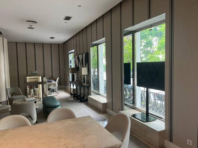 Local comercial en Alquiler en Castellana