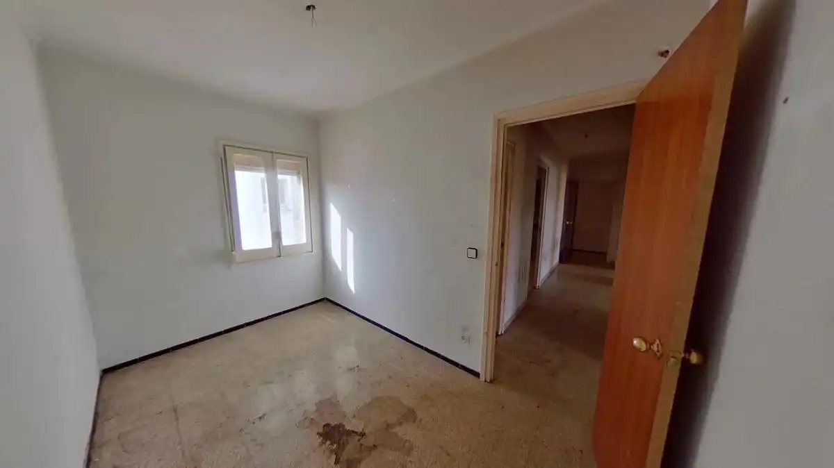 Dormitori de Apartament en venda en Girona amb Balcó