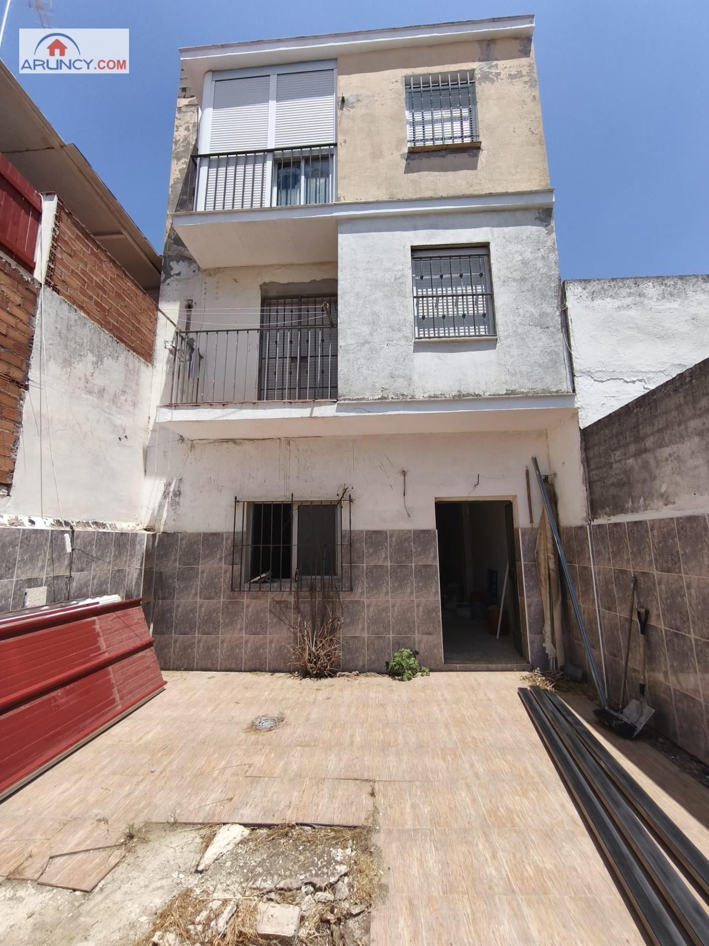 Exterior view of Flat for sale in  Sevilla Capital