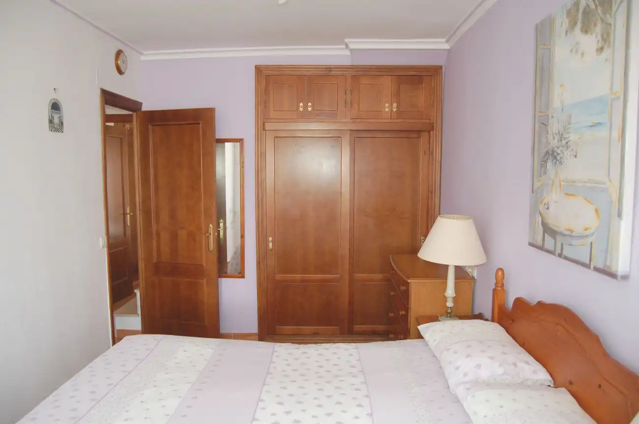 Schlafzimmer von Einfamilien-Reihenhaus zum Verkauf in Nerja mit Klimaanlage, Heizung und Terrasse