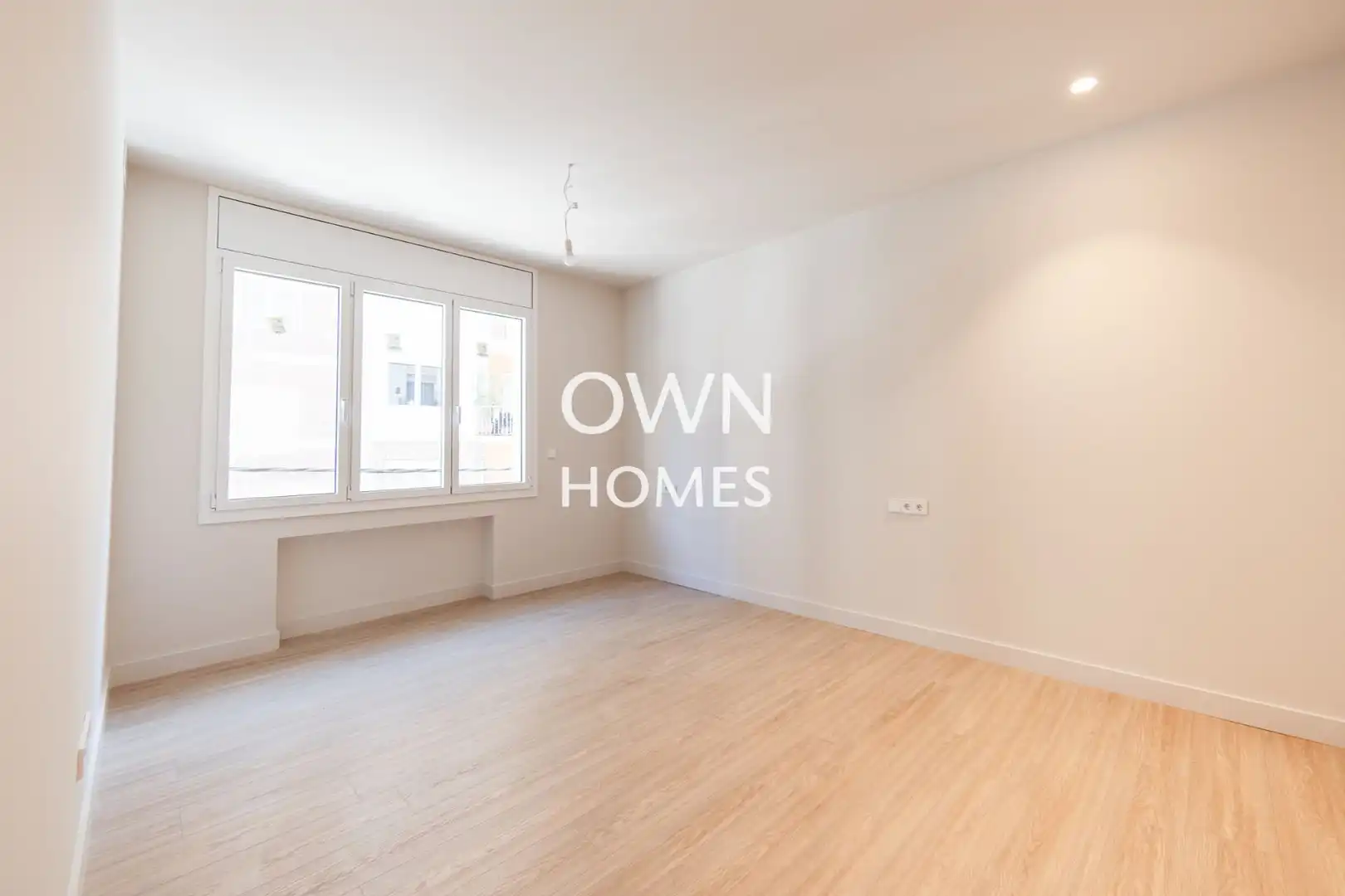 Bedroom of Flat for sale in Barcelona  with Air Conditioner, Heating and Private garden