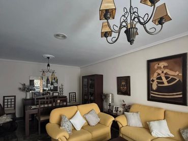 Casa con balcón en venta en Mancha Real