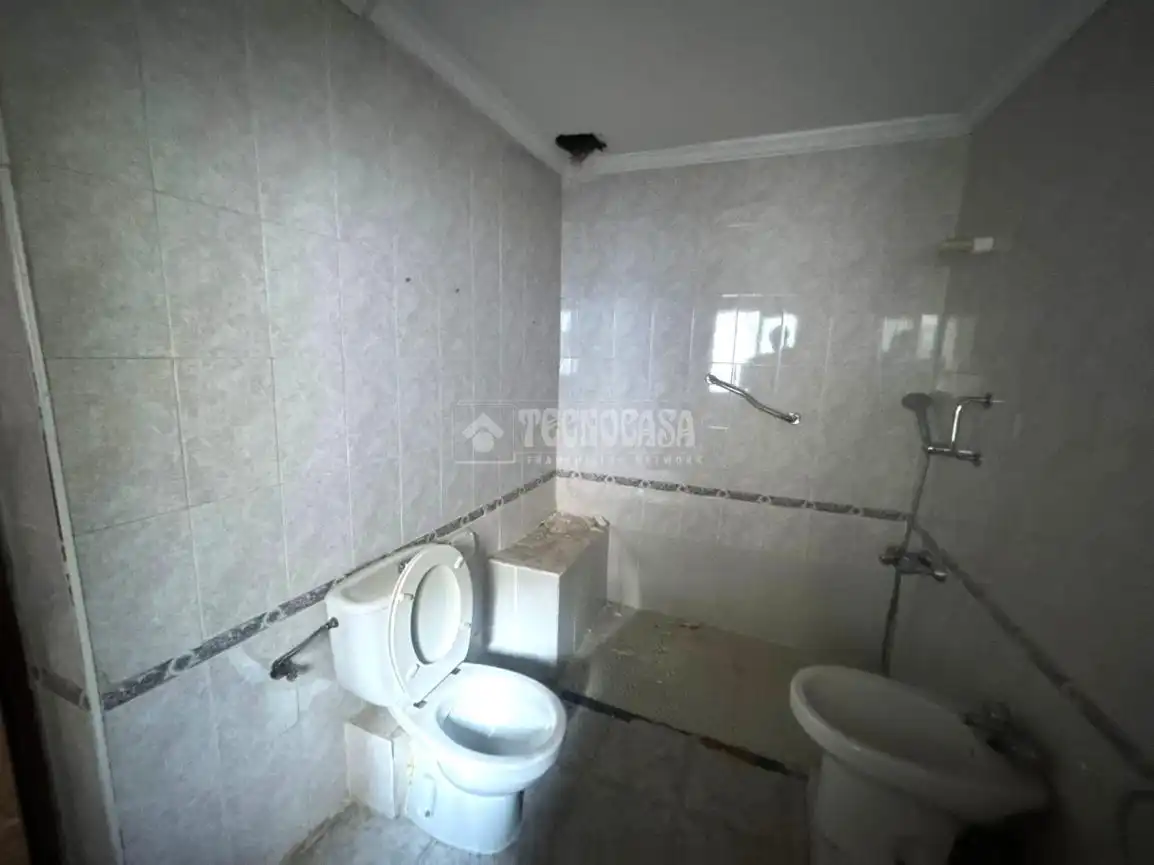Casa adosada en venta en Loeches
