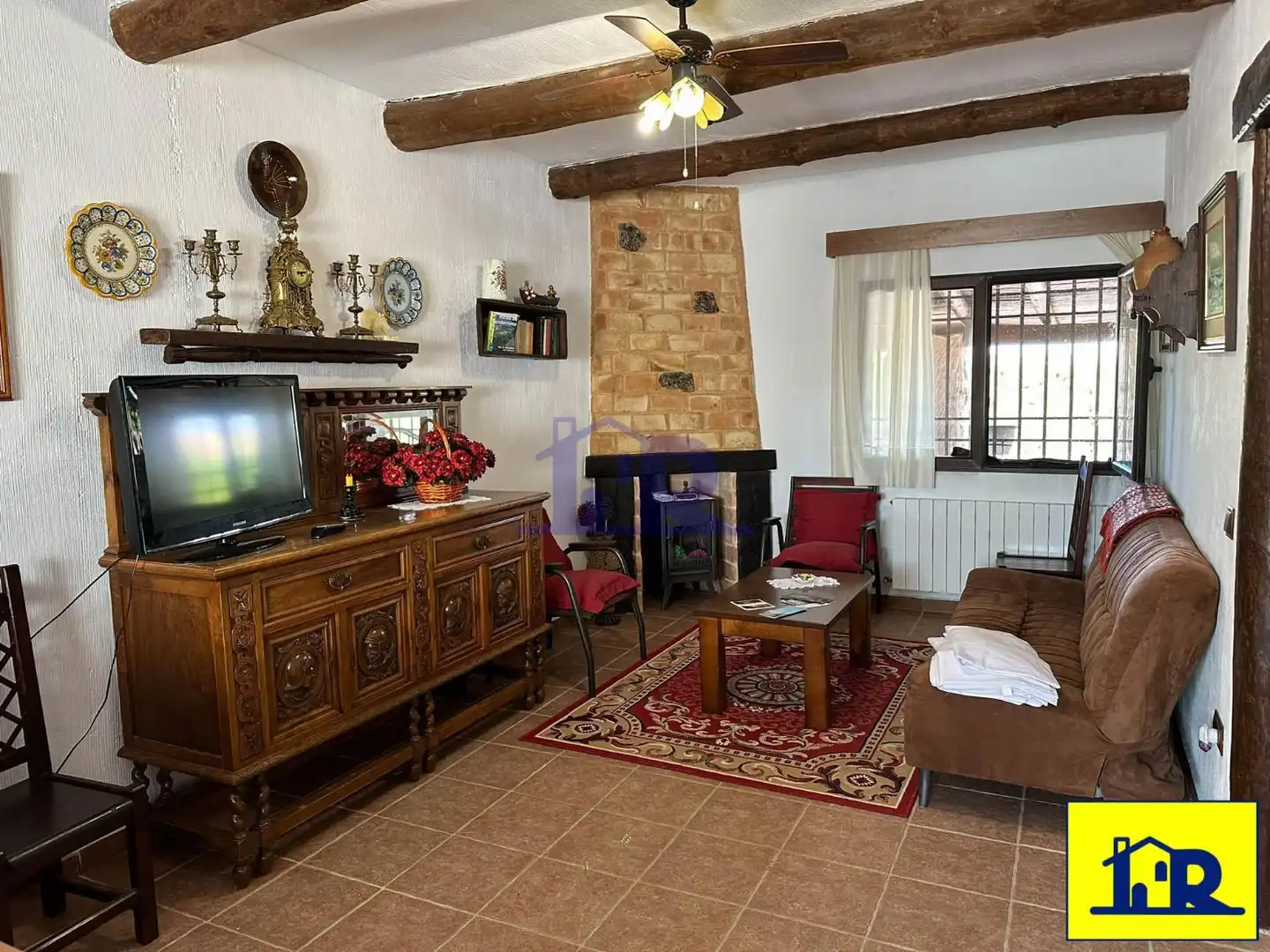 Living room of Houses for sale in Villar de Olalla  with Heating, Terrace and Storage room