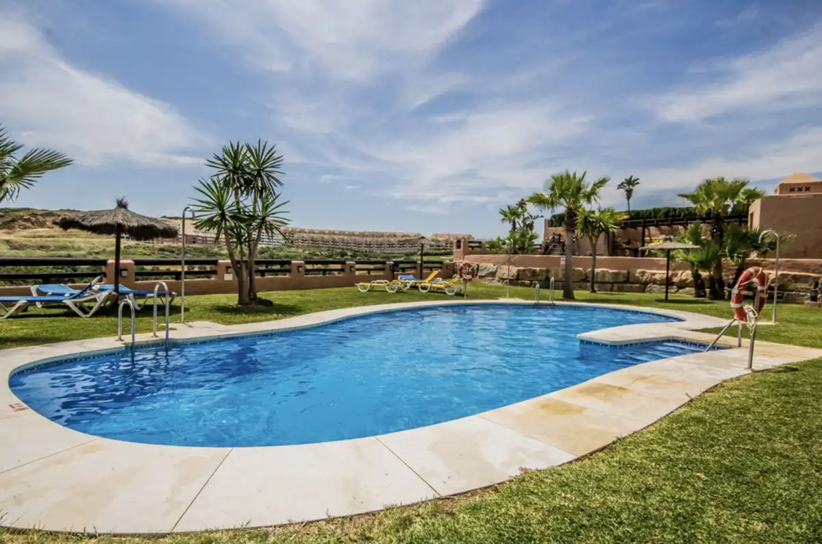 Jardín de Planta baja en venta en Manilva con Aire acondicionado, Terraza y Trastero
