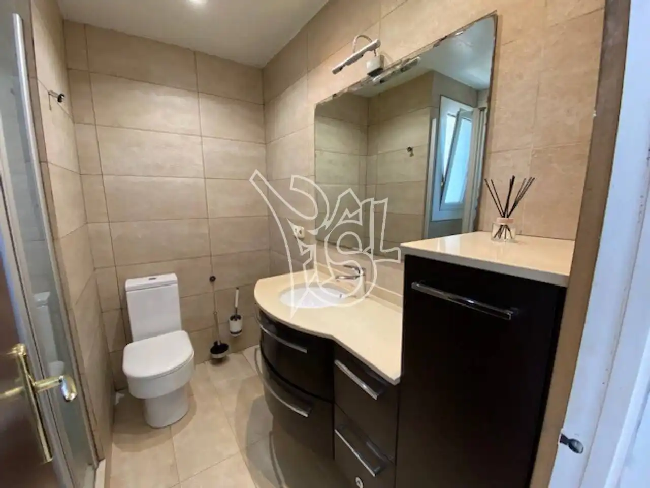 Badezimmer von Wohnung zur Miete in Canet de Mar mit Klimaanlage, Heizung und Balkon