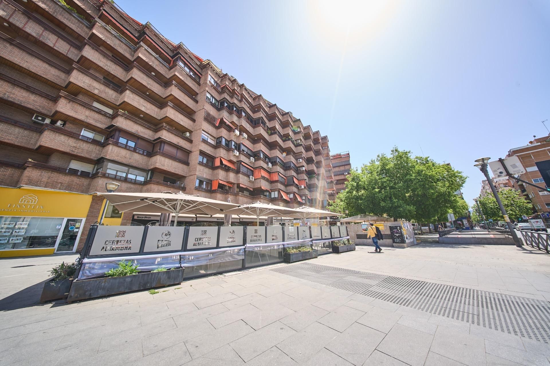 Exterior view of Flat to rent in  Granada Capital  with Air Conditioner, Heating and Terrace